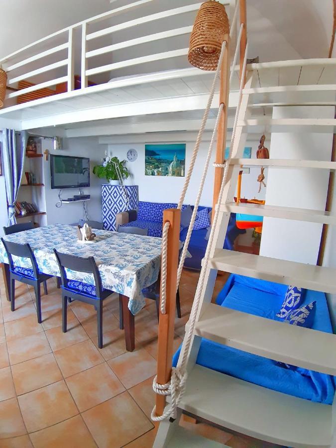 Апартаменти La Casa Azzurra Прочида Екстер'єр фото