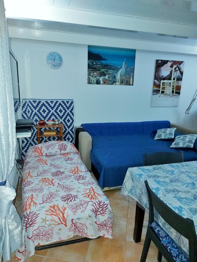 Апартаменти La Casa Azzurra Прочида Екстер'єр фото